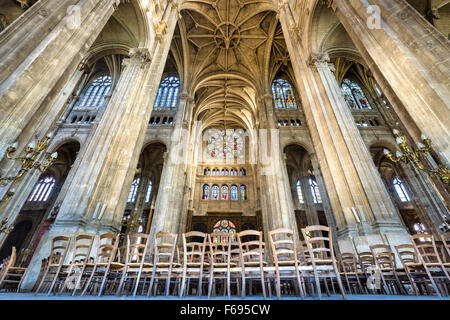 Transept avec voûtes, Église de Saint Eustache, un exemple d'architecture gothique française. Paris, 75001, France. Banque D'Images