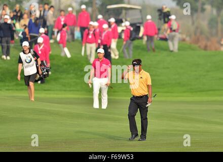 Shanghai, Chine. 15 Nov, 2015. THONGCHAI JAIDEE de la Thaïlande au cours de la dernière journée de la BMW Masters à Lake Malaren Golf Club à Shanghai. Credit : Marcio Machado/ZUMA/Alamy Fil Live News Banque D'Images