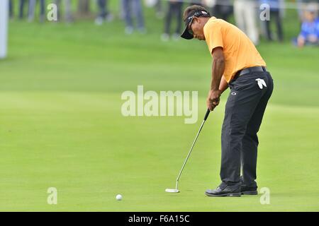 Shanghai, Chine. 15 Nov, 2015. THONGCHAI JAIDEE de la Thaïlande au cours de la journée 4 de la BMW Masters à Lake Malaren Golf Club à Shanghai. Credit : Marcio Machado/ZUMA/Alamy Fil Live News Banque D'Images