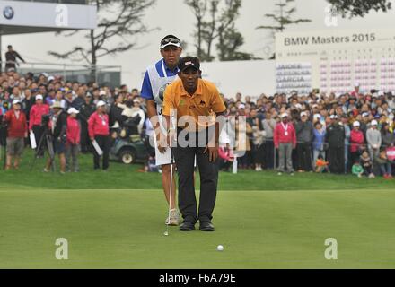 Shanghai, Chine. 15 Nov, 2015. THONGCHAI JAIDEE de la Thaïlande au cours de la journée 4 de la BMW Masters à Lake Malaren Golf Club à Shanghai. Credit : Marcio Machado/ZUMA/Alamy Fil Live News Banque D'Images