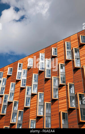 Appartement moderne haut en bloc (Shubette House, Wembley, Londres, Angleterre) Banque D'Images