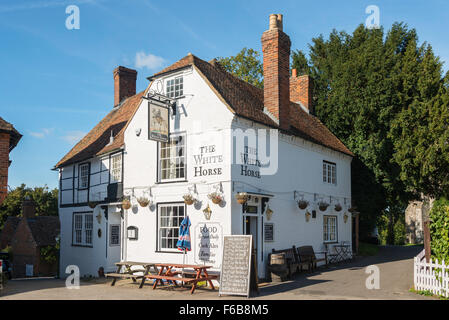 L'Auberge du Cheval Blanc, Chilham Square, Chilham, Kent, Angleterre, Royaume-Uni Banque D'Images