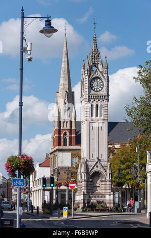 Gravesend Tour de l'horloge et l'Église méthodiste, Milton Road, Gravesend, Kent, Angleterre, Royaume-Uni Banque D'Images