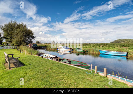 Une belle journée ensoleillée sur les Norfolk Broads à Cromer Banque D'Images