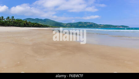 Plage de Lopes Mendes dans l'île d'Ilha Grande, Côte Verte, Brésil Banque D'Images