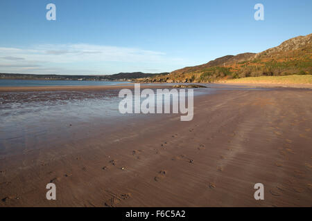 Village de Gairloch, en Écosse. Vue d'automne pittoresque du Gaineamh de Gairloch Mhor beach. Banque D'Images