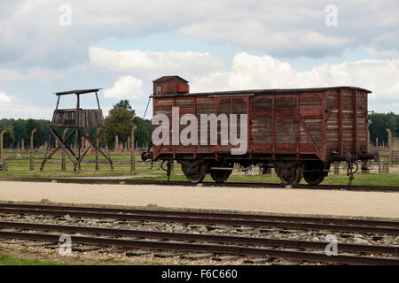 Transport ferroviaire Güterwagen utilisé pour les déportations vers Auschwitz II-Birkenau allemand nazi de concentration et d'Extermination Camp. Pologne Banque D'Images