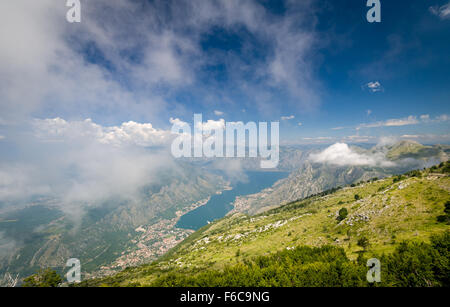 La baie de Kotor vue depuis le parc national de Lovcen Banque D'Images