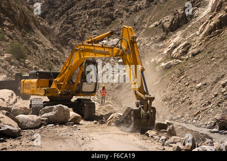 L'Inde, l'Himachal Pradesh, Kinnaur, Khab Tashigang, Tata, Hitachi, de compensation de l'autoroute de l'Hindustan-Tibet grand éboulement Banque D'Images