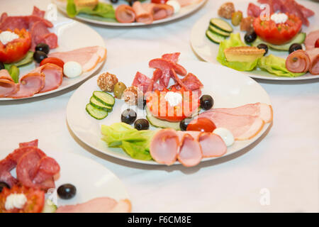 Plat délicieux décorées par un chef, prêt à être servi Banque D'Images