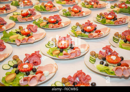 Plat délicieux décorées par un chef, prêt à être servi Banque D'Images