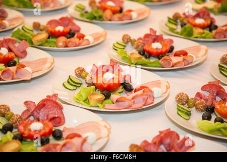 Plat délicieux décorées par un chef, prêt à être servi Banque D'Images