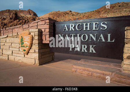 Arches National Park Entrance Sign Moab Utah USA Banque D'Images