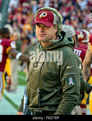 Redskins de Washington l'entraîneur-chef Jay Gruden en marge avant le match contre les New Orleans Saints à FedEx Field à Landover, Maryland le dimanche, Novembre 15, 2015. Credit : Ron Sachs/CNP - AUCUN FIL SERVICE - Banque D'Images