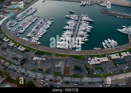 Liban, Beyrouth, yachts à Zaitunay bay en mer méditerranée, vue de l'hôtel Four Seasons Banque D'Images