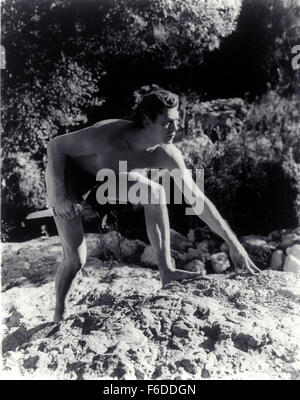 Publié : 16 avr 1934 - Film Original Title : Tarzan et sa compagne. Sur la photo : Johnny Weissmuller. Banque D'Images