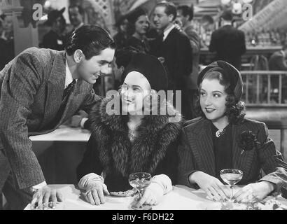 Publié : 24 mai 1938 - Film Original Titre : Alexander's Ragtime Band. Sur la photo : ALICE FAYE, TYRONE POWER, CLYDE MCPHATTER. Banque D'Images