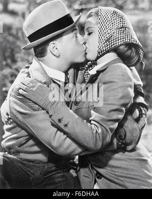 Publié : Juillet 22, 1938 - Film Original Titre : amour trouve Andy Hardy. Sur la photo : Judy Garland, Mickey Rooney. Banque D'Images