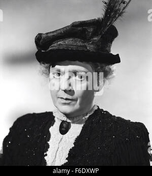 Publié : Mai 17, 1944 - Film ORIGINAL Title : Aucun mais le Lonely Heart - Photo : actrice Ethel Barrymore comme Ma Mott. Banque D'Images