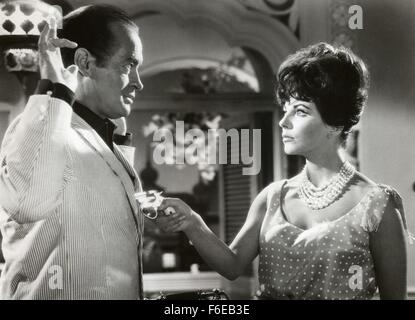 1 janvier, 1960 - Bob Hope et Joan Collins sur-ensemble dans le film, la route vers Hong Kong, 1962 (Image Crédit : Glasshouse c/photos) Banque D'Images