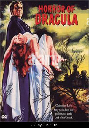 DATE DE SORTIE : mai 1958. Titre du film : Dracula. STUDIO : Hammer Film Productions. Résumé : Après les attaques à Dracula Jonathan Harker son château (apparemment quelque part en Allemagne), le vampire se rend dans une ville voisine, où il s'attaque à la famille de Harker. fiancZe Le seul qui peut être en mesure de les protéger est le Dr Van Helsing, Harker ami et condisciple de vampires, qui est déterminé à détruire Dracula, quel que soit le coût. Banque D'Images