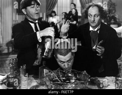 Aug 05, 1970 ; Hollywood, CA, USA ; (L-R) : MOE HOWARD, CURLY HOWARD ET LARRY FINE que, 'Les trois Stooges.' Banque D'Images