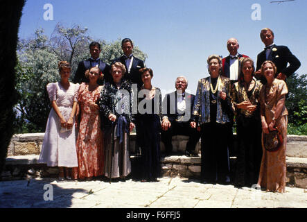 Avril 15, 1988 ; Jérusalem, Israël ; Peter Ustinov (centre) comme Hercule Poirot dans le mystère du crime film ''Rendez-vous avec la mort'' réalisé par Michael Winner. Banque D'Images