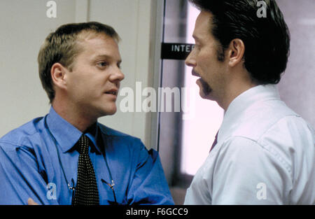 Sep 13, 1998 ; Bakersfield, CA, USA ; Acteurs Kiefer Sutherland comme John Fort et Steven Weber comme Ramsey dans 'rupture'. Réalisé par Paul Marcus. Banque D'Images