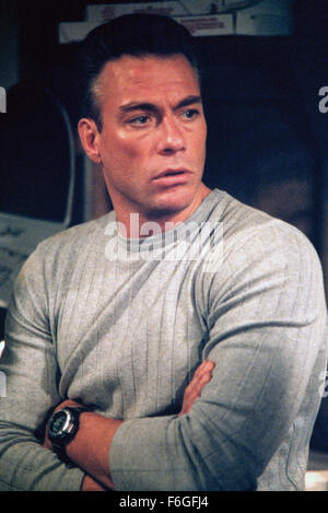 Jul 04, 1999 ; Dallas, TX, USA ; JEAN-CLAUDE VAN DAMME comme Luc Deveraux dans l'action, aventure, film de science-fiction ''Universal Soldier : The Return'' réalisé par Mic Rodgers. Banque D'Images