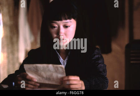 Sep 12, 1999 ; Vancouver, BC, CANADA ; YOUKI KUDOH stars comme Hatsue Imada Miyamoto dans le théâtre du crime palpitante 'Snow tombant sur les Cèdres' réalisé par Scott Hicks. Banque D'Images