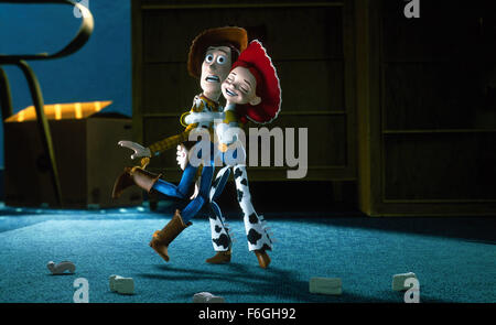 Nov 13, 1999 ; Richmond, CA, USA ; Tom Hanks et Joan Cusack comme les voix de Woody et Jessie dans la comédie familiale d'animation 'Toy Story 2' réalisé par John Lasseter Banque D'Images