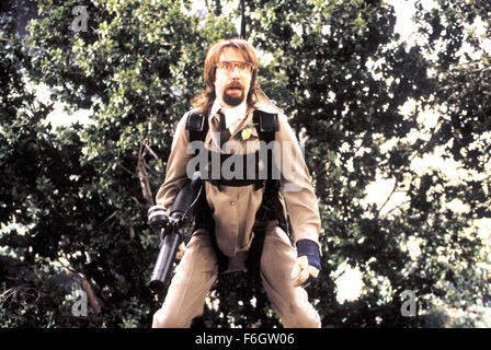 Mar 09, 2001 ; Hollywood, CA, USA ; Tom Green est Duff dans l'ordre 'Harvard' comédie voler. Banque D'Images