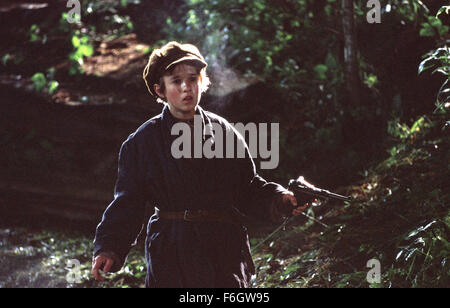 Oct 12, 2001, Cracovie, Pologne ; Haley Joel Osment stars comme Romek dans la guerre le théâtre de l'Éternel 'Bords' réalisé par Yurek Bogayevicz. Banque D'Images