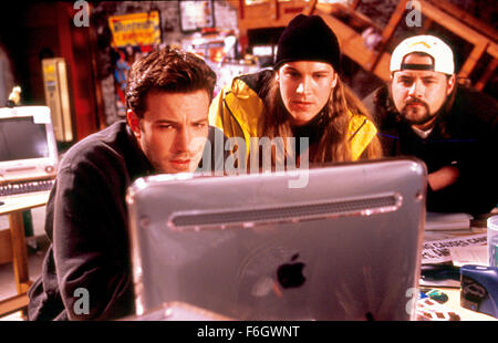 Aug 22, 2001 ; Los Angeles, CA, USA ; Ben Affleck, JASON MEWES et Kevin SMITH star comme Holden McNeil/lui-même, Jay and Silent Bob dans l'aventure comédie 'Jay' réalisé par Kevin Smith. Banque D'Images