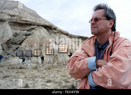 Feb 11, 2002 ; London, England, UK ; Rédactrice/ Directeur Terry Gilliam sur le tournage du documentaire ''Lost in La Mancha'' réalisé par Keith Fulton et Louis Pepe. Banque D'Images