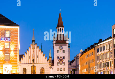 MUNICH, ALLEMAGNE - Octobre 26 : ancien hôtel de ville de Munich, Allemagne, le 26 octobre, 2015. Munich est la capitale de la Bavière Banque D'Images