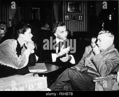 1947, le titre du film : chanson d'amour, Directeur : CLARENCE BROWN, Studio : MGM, Photo : 1947, CLARENCE BROWN, PAUL HENREID, Katharine Hepburn, Culver City, CA. MGM Studios. (Crédit Image : SNAP) Banque D'Images