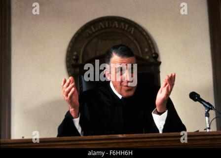 1992, le titre du film : Mon cousin VINNY, Réalisateur : Jonathan Lynn, Studio : FOX, Photo : FRED GWYNNE. (Crédit Image : SNAP) Banque D'Images