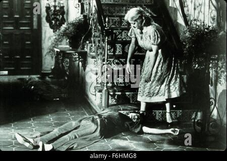 1962, le titre du film : Qu'est-il arrivé à Baby Jane ?, Directeur : ROBERT ALDRICH, Studio : MGM, Photo : ROBERT ALDRICH, Joan Crawford. (Crédit Image : SNAP) Banque D'Images