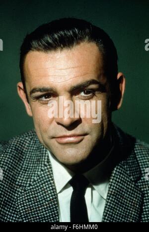 1963, le titre du film : From Russia With Love, Directeur : Terence Young, Photo : SEAN CONNERY, SEAN CONNERY, ASJAMES BOND JAMES BOND. (Crédit Image : SNAP) Banque D'Images