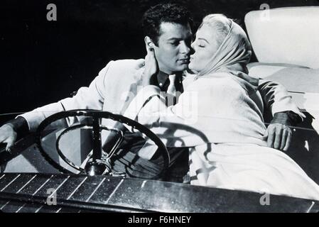 1957, le titre du film : MISTER CORY, Réalisateur : BLAKE EDWARDS, Studio : UNIV, Photo : TONY CURTIS, BLAKE EDWARDS, MARTHA HYER. (Crédit Image : SNAP) Banque D'Images