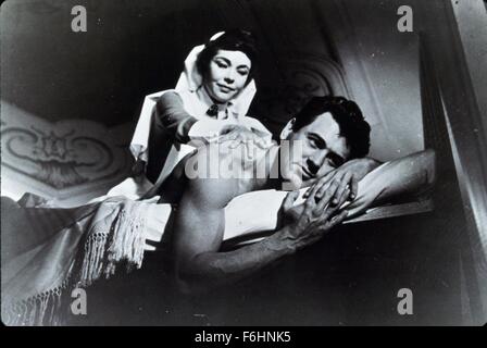 1957, le titre du film : adieu aux armes, Directeur : CHARLES VIDOR, Studio : FOX, Photo : ROCK HUDSON, Jennifer Jones. (Crédit Image : SNAP) Banque D'Images