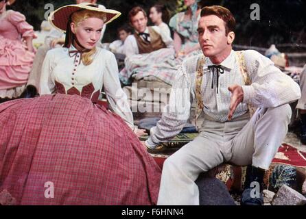 1957, le titre du film : ARBRE DE VIE, Directeur : EDWARD DMYTRYK, Studio : MGM, Photo : 1957, Montgomery CLIFT, EVA MARIE SAINT, costume d'époque. (Crédit Image : SNAP) Banque D'Images