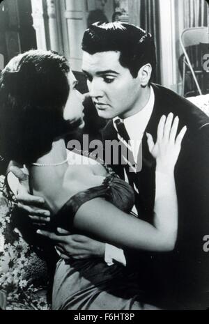 1963, le titre du film : il s'EST PASSÉ AU WORLD'S FAIR, Directeur : NORMAN TAUROG, Studio : MGM, Photo : YVONNE CRAIG, ELVIS PRESLEY. (Crédit Image : SNAP) Banque D'Images