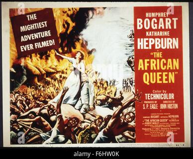 1951, le titre du film : AFRICAN QUEEN, Réalisateur : John Huston, Studio : UA, Photo : 1951, Humphrey Bogart, Katharine Hepburn, John Huston, d'aventure, titre, CARTE CARTE Hall, le théâtre, l'incendie, catastrophe. (Crédit Image : SNAP) Banque D'Images