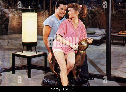 1954, le titre du film : ATHENA, Directeur : RICHARD THORPE, Studio : MGM, Photo : VIC DAMONE, Debbie Reynolds. (Crédit Image : SNAP) Banque D'Images