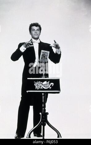 1953, le titre du film : HOUDINI, Directeur : GEORGE MARSHALL, Studio : Paramount, Photo : TONY CURTIS. (Crédit Image : SNAP) Banque D'Images