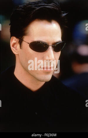 Sep 07, 2002 ; Hollywood, CA, USA ; acteur Keanu REEVES stars comme Neo dans 'The Matrix' réalisé par Andy Wachowski et Larry Wachowski.. (Crédit Image : ) Banque D'Images