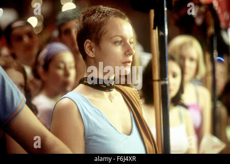 Sep 13, 2002 ; Hollywood, CA, USA ; SAMANTHA MORTON que Sarah dans le théâtre romantique ''In America'' réalisé par Jim Sheridan. Banque D'Images