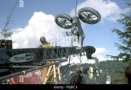 DATE DE SORTIE : Mars 14, 2003. Titre du film : l'agent Cody Banks. STUDIO : Metro-Goldwyn-Mayer. Résumé : Un agent Cody Banks gouvernement trains dans les voies de l'opérations clandestines qui exigent des participants plus jeunes.. Sur la photo : . Banque D'Images